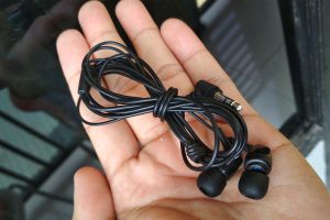 tips merawat earphone agar tidak mudah rusak